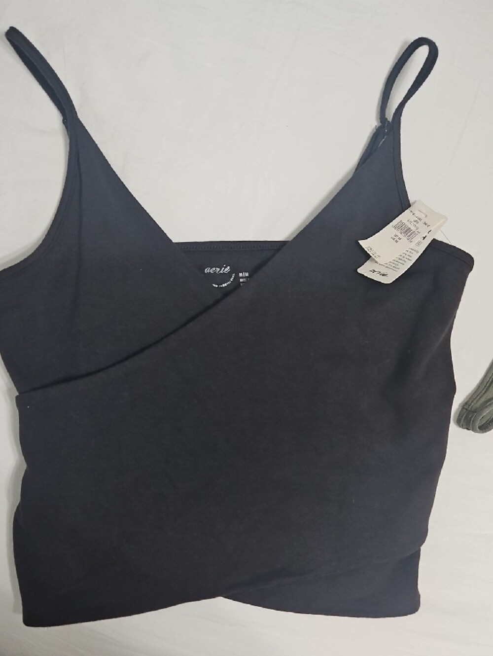 Aerie 5 Piece Medium Top Bundle - Picture 6 of 8